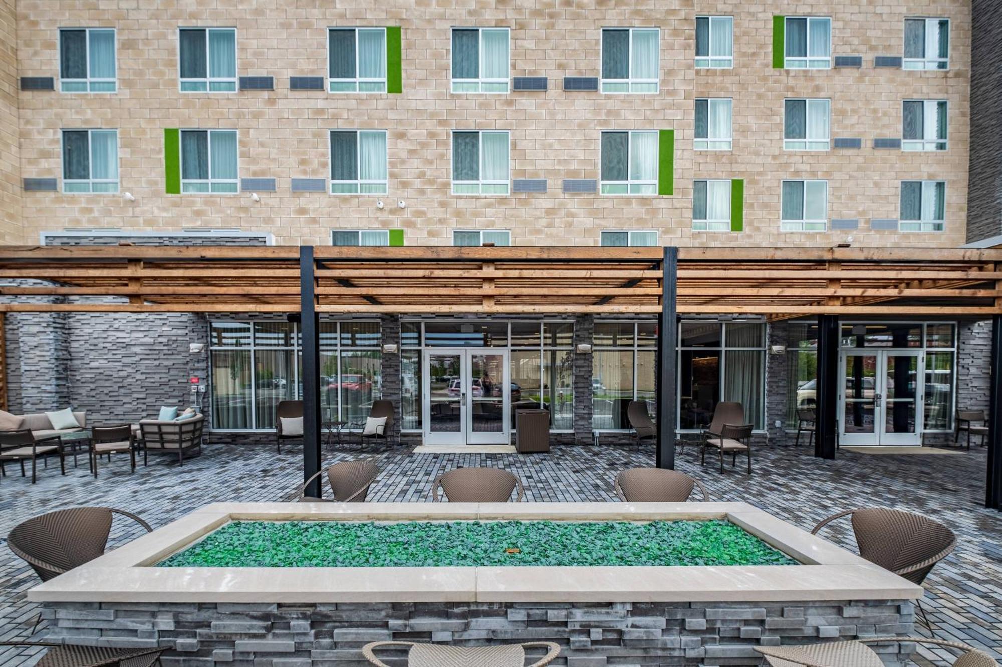 Hotel Courtyard By Marriott Toledo West Exterior foto